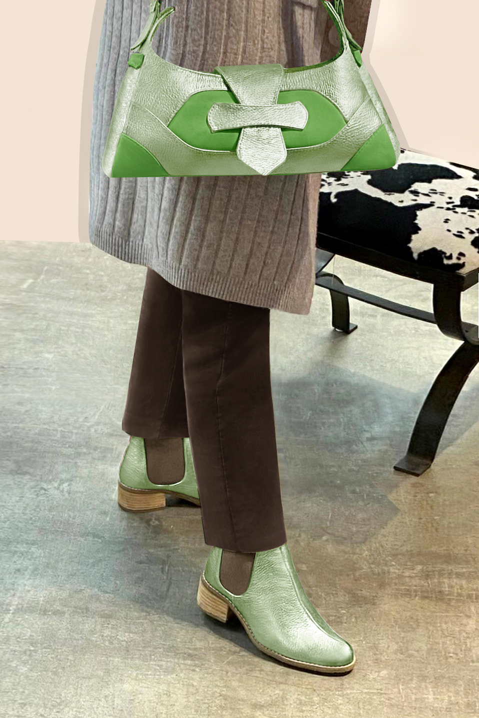 Dress handbag in grass green and mint green leather - Worn view
